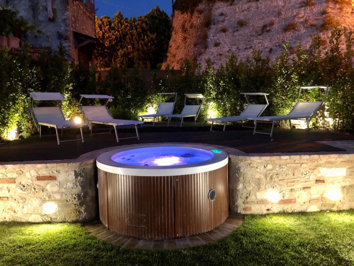 Arenarius Home Resort & Spa Torricella in Sabina Екстериор снимка